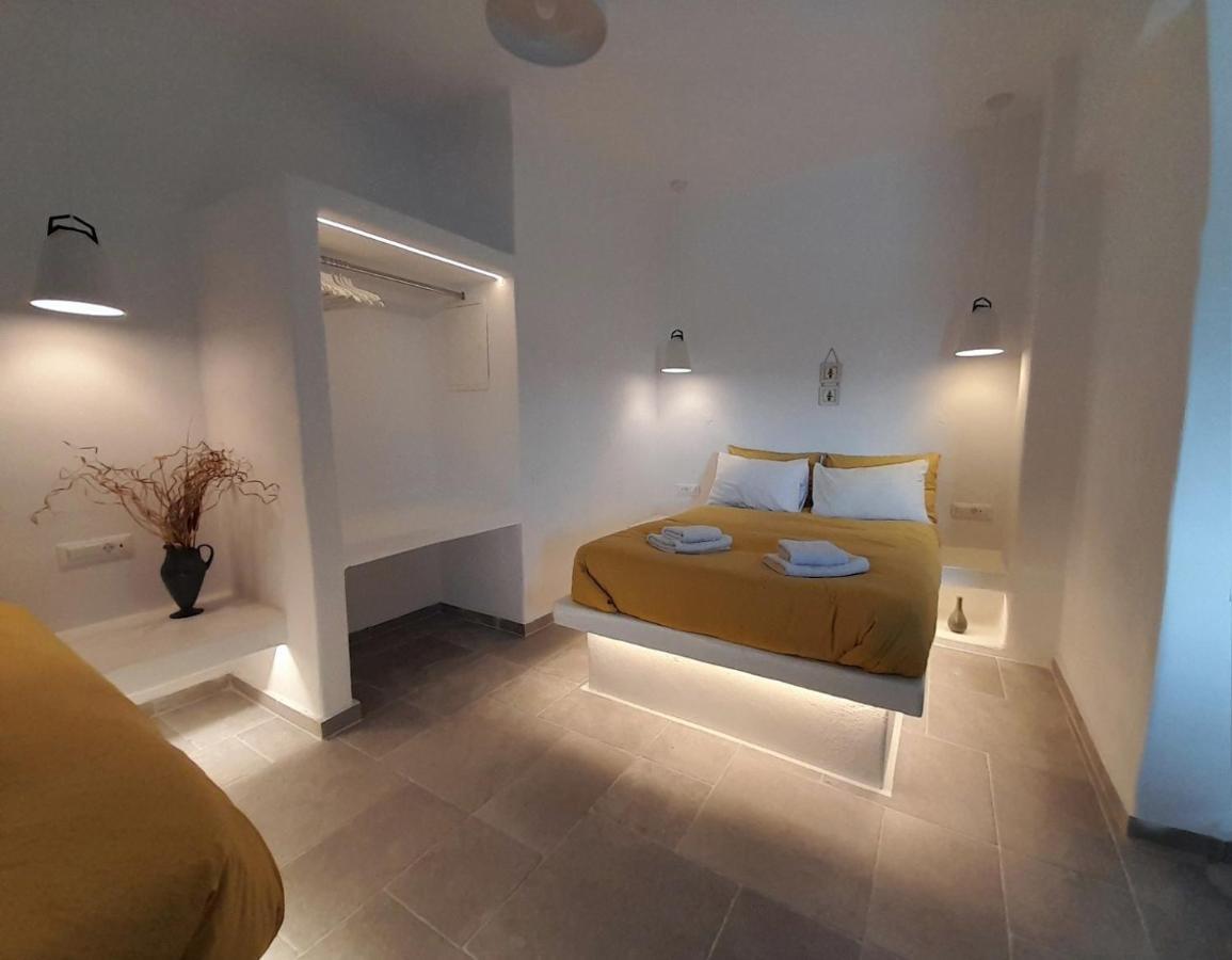 Sunny Guest House New Port Mykonos Tourlos Bagian luar foto
