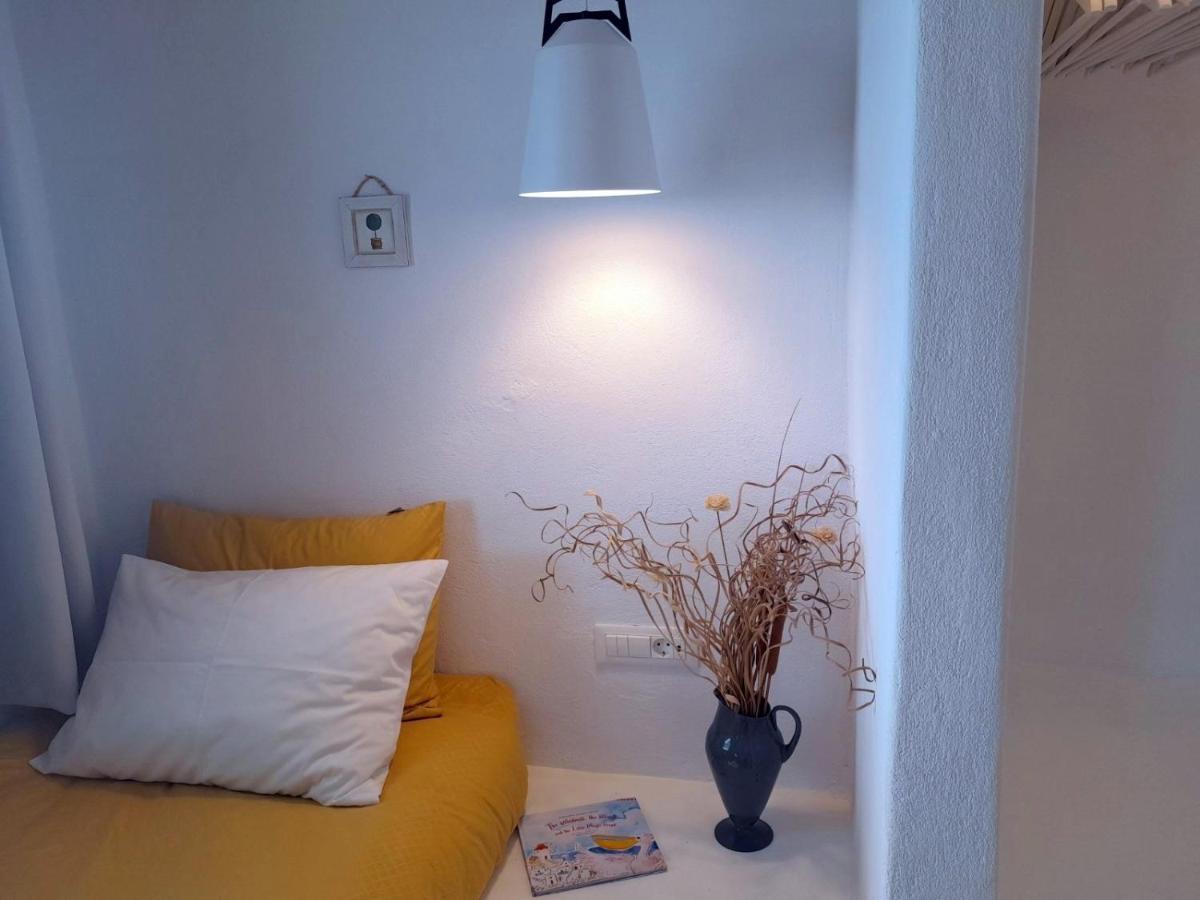 Sunny Guest House New Port Mykonos Tourlos Bagian luar foto