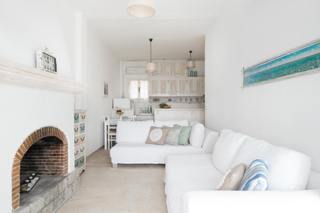 Sunny Guest House New Port Mykonos Tourlos Bagian luar foto